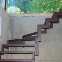 Лестницы на металлическом каркасе - Интерьеры и фасады из дерева, гипса, бетона, металла